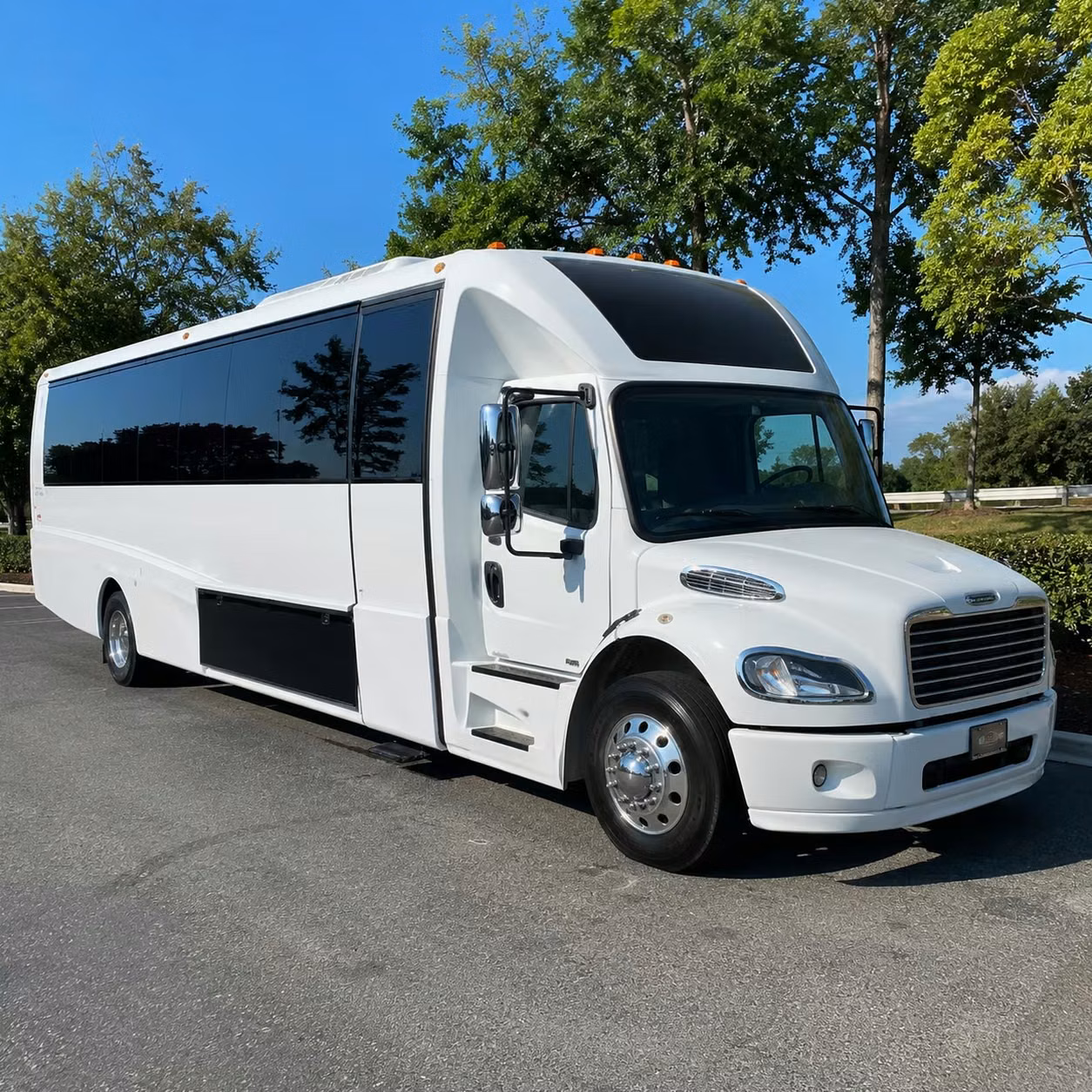 prom night party buses in montgomery that keep the celebration rolling all evening