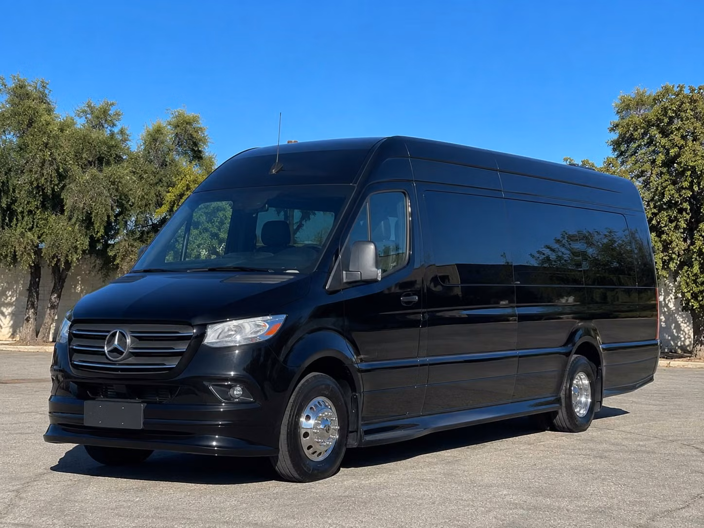 transportation serving montgomery and nearby cities