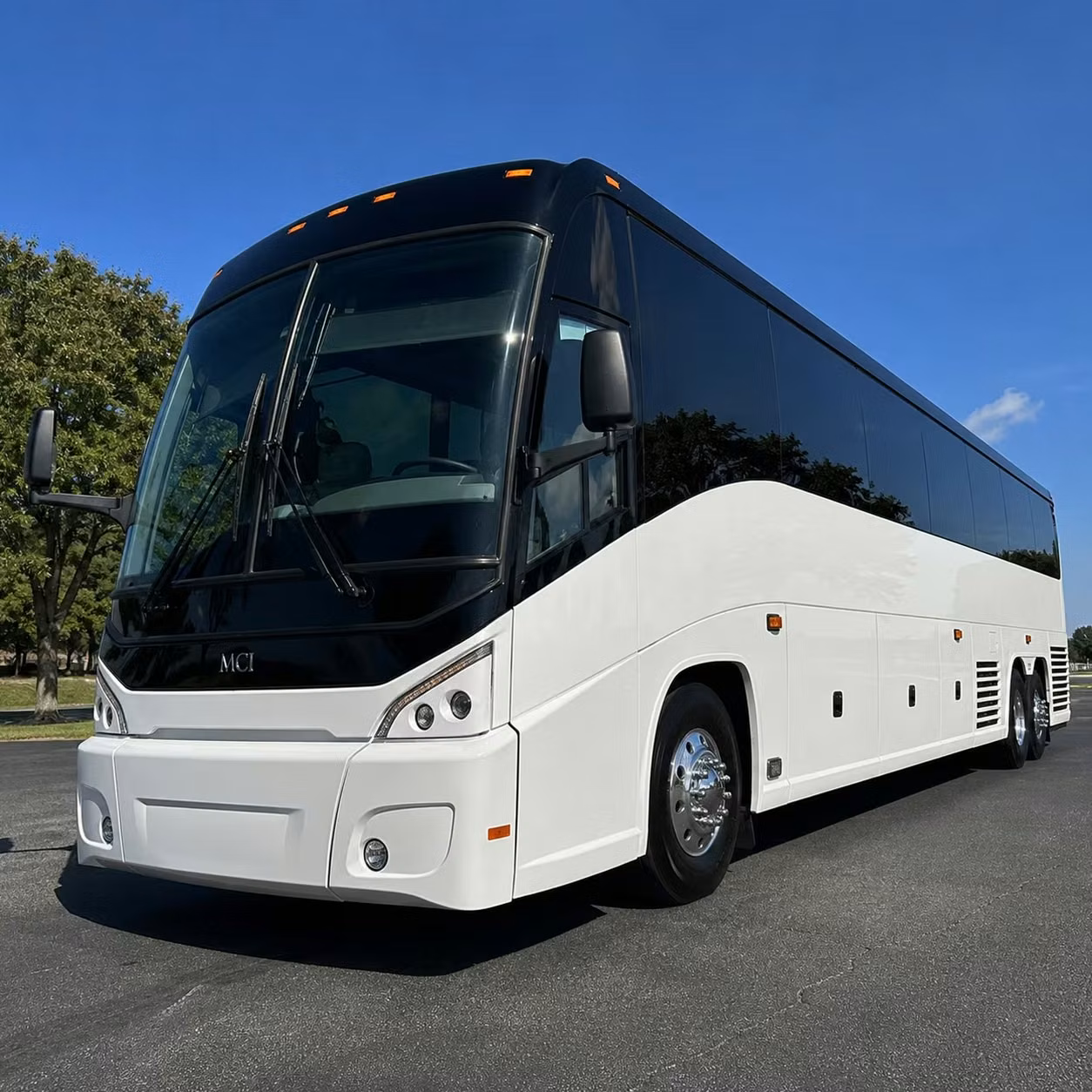 you can find and book long distance transportation in montgomery and any nearby city